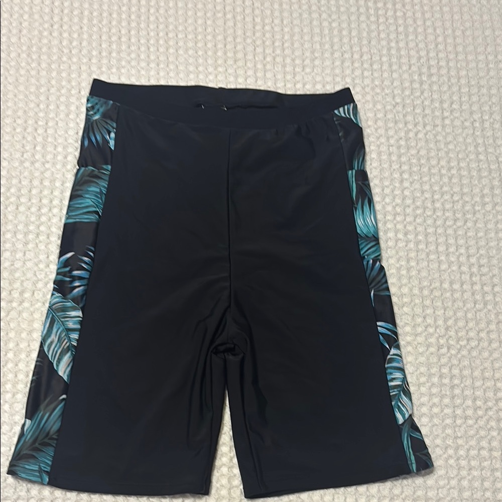 Women Black and Green Swim Shorts